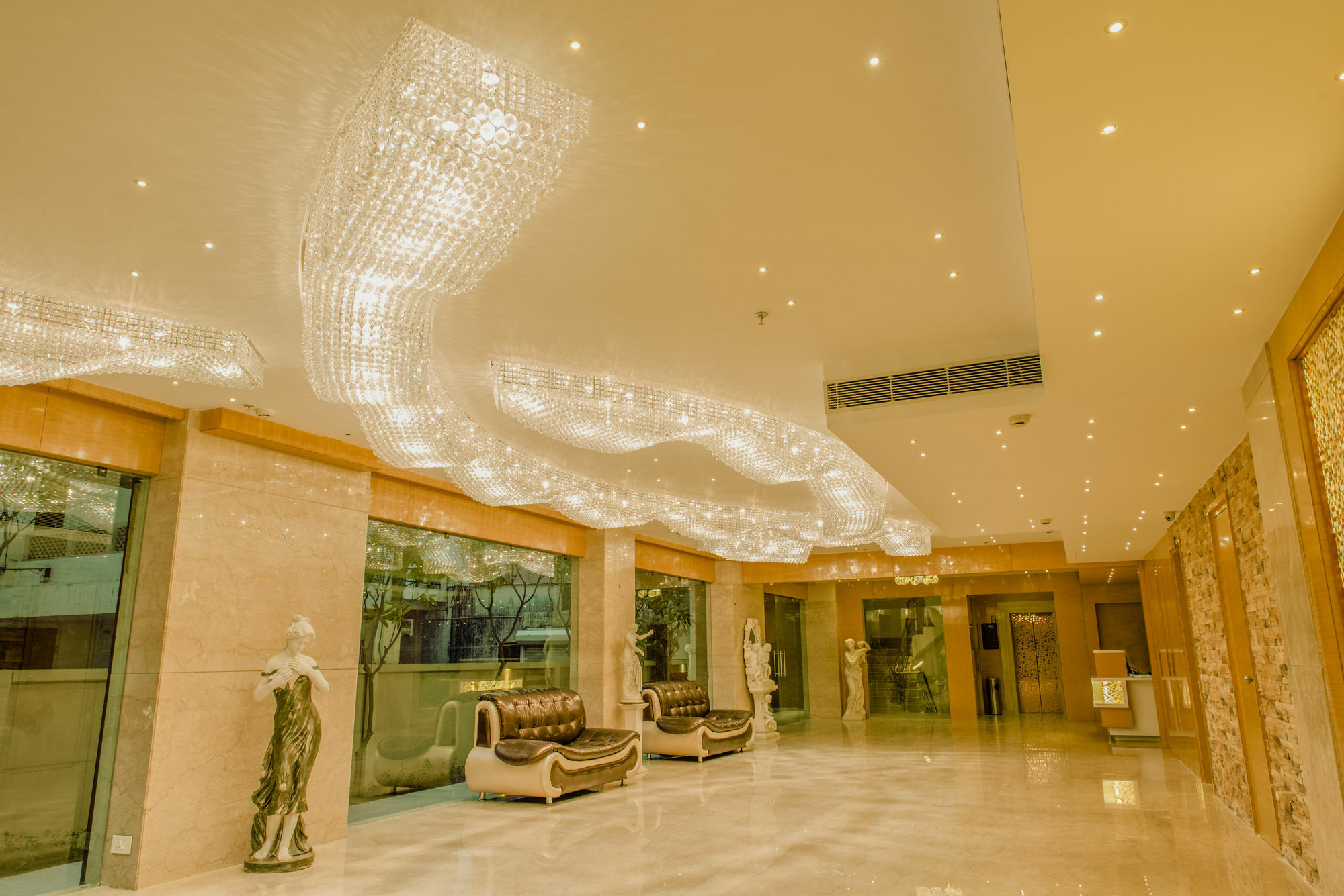 Kyriad Hotel Jaipur By Othpl Экстерьер фото
